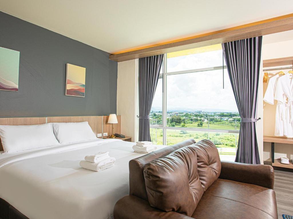 B2 Mae Sot Boutique & Budget Hotel Exteriör bild