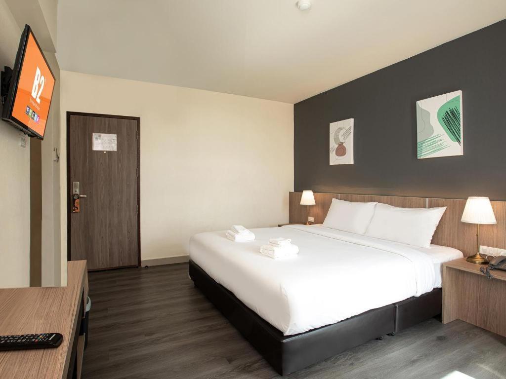 B2 Mae Sot Boutique & Budget Hotel Exteriör bild