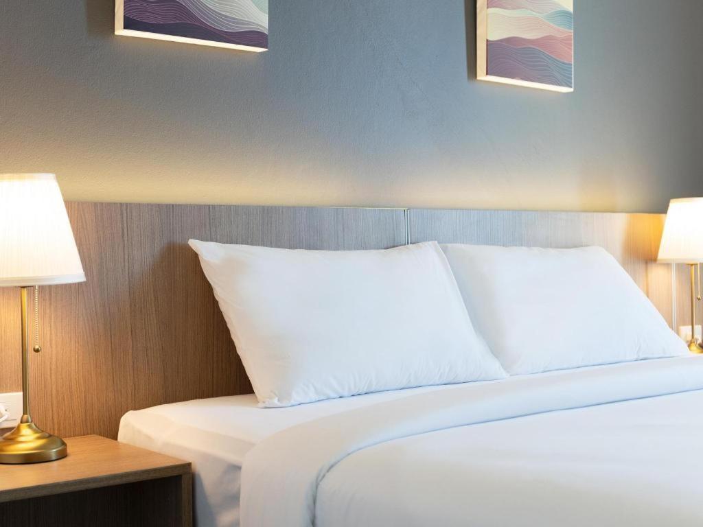 B2 Mae Sot Boutique & Budget Hotel Exteriör bild