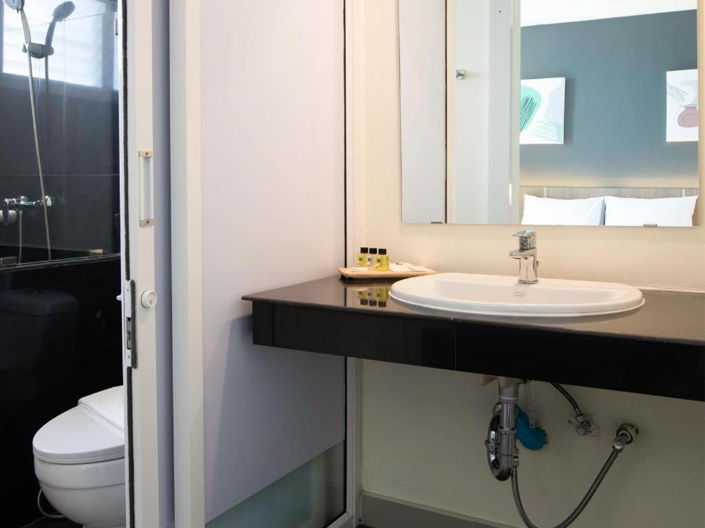 B2 Mae Sot Boutique & Budget Hotel Exteriör bild