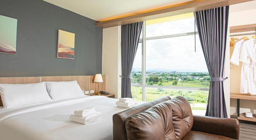 B2 Mae Sot Boutique & Budget Hotel Exteriör bild