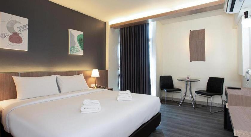 B2 Mae Sot Boutique & Budget Hotel Exteriör bild