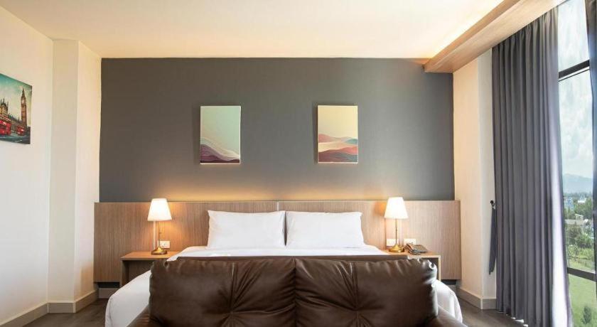 B2 Mae Sot Boutique & Budget Hotel Exteriör bild