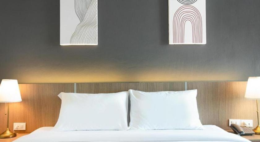 B2 Mae Sot Boutique & Budget Hotel Exteriör bild