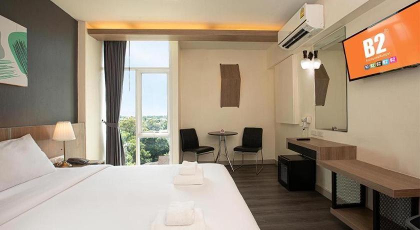 B2 Mae Sot Boutique & Budget Hotel Exteriör bild