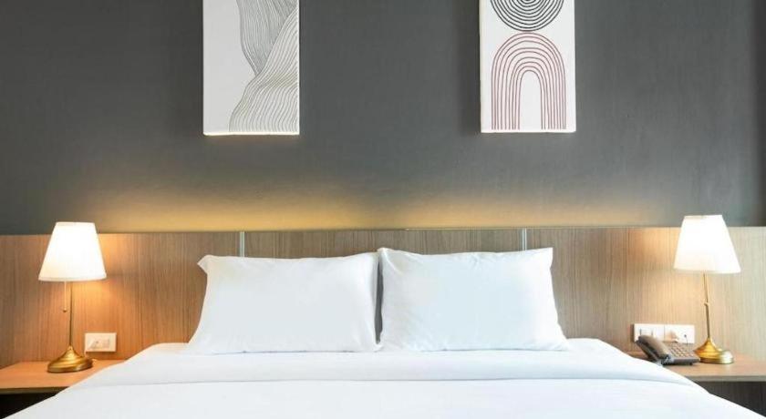 B2 Mae Sot Boutique & Budget Hotel Exteriör bild
