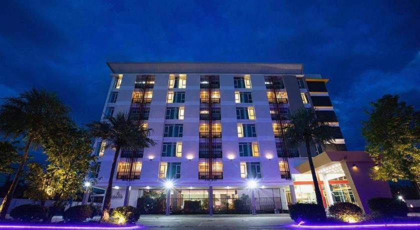 B2 Mae Sot Boutique & Budget Hotel Exteriör bild